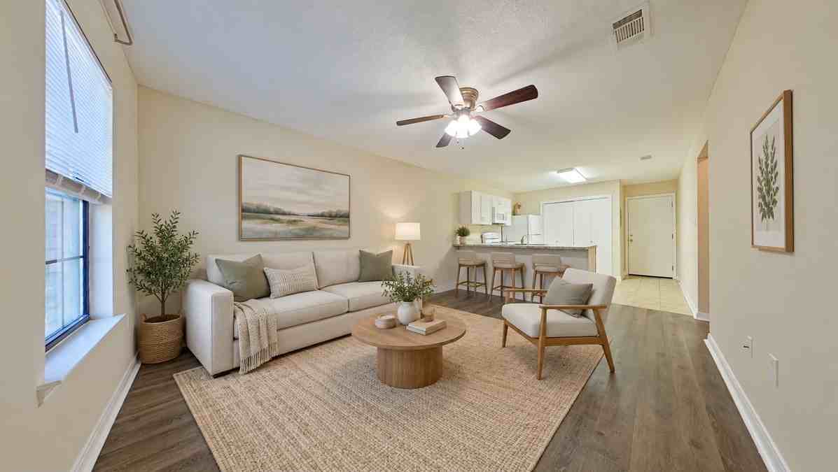 120 Patton St - Photo 3 of 8