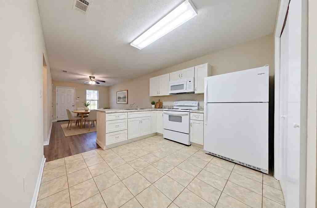 120 Patton St - Photo 5 of 8