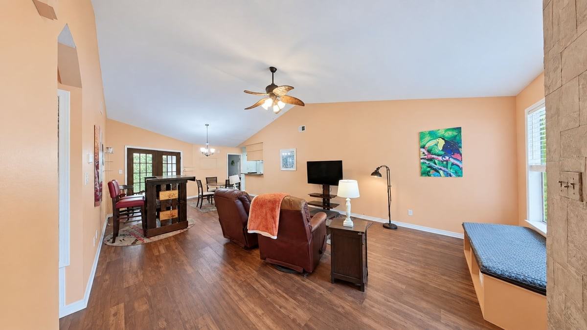 421 Waterway Ln - Photo 4 of 14