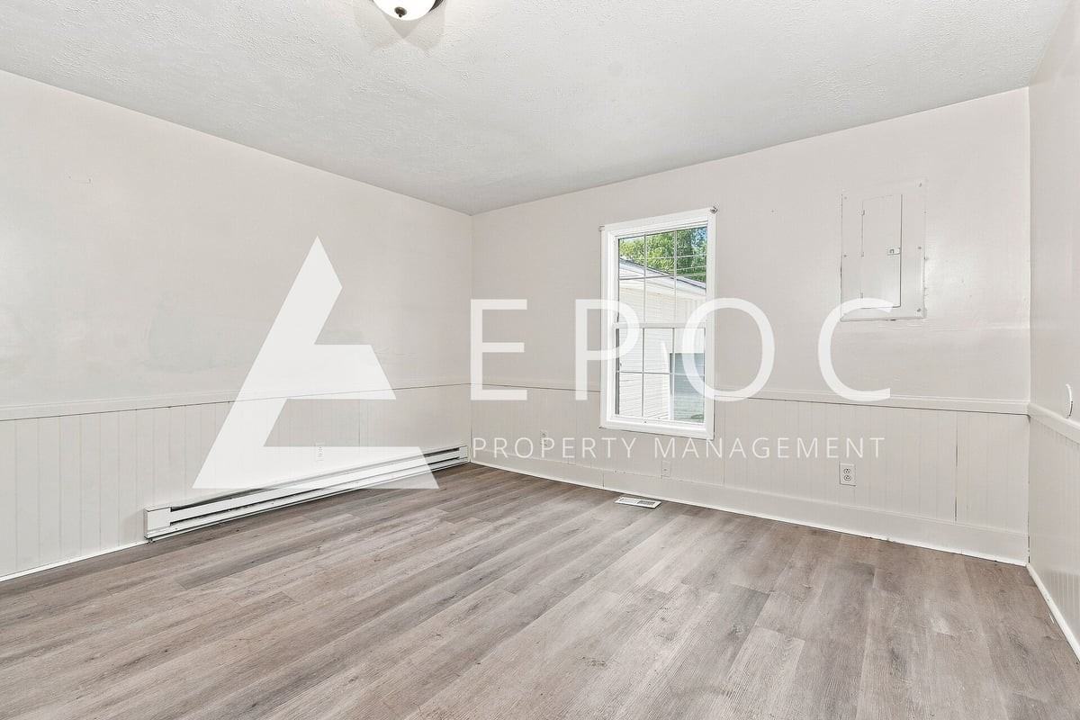 1530 East Twenty-First Street - Photo 7 of 16