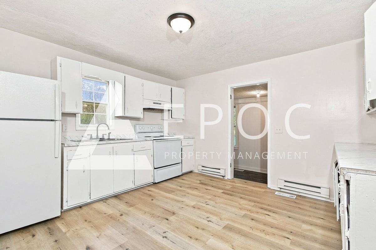 1530 East Twenty-First Street - Photo 5 of 16