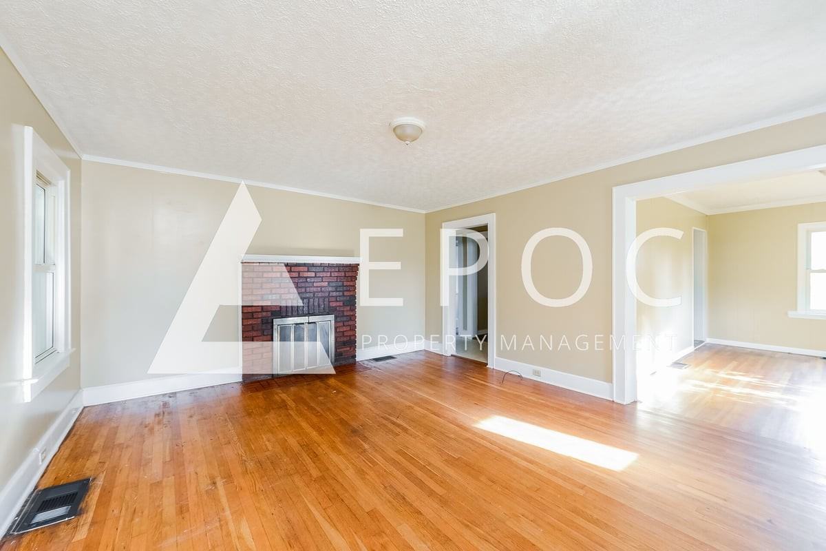 1804 Shady Mount Ave - Photo 6 of 15