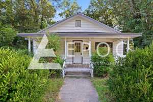 featured image of 511 Liberia St