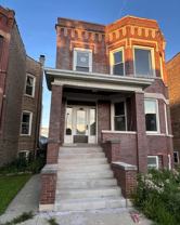 2427 N Lowell Ave - Photo 1 of 1