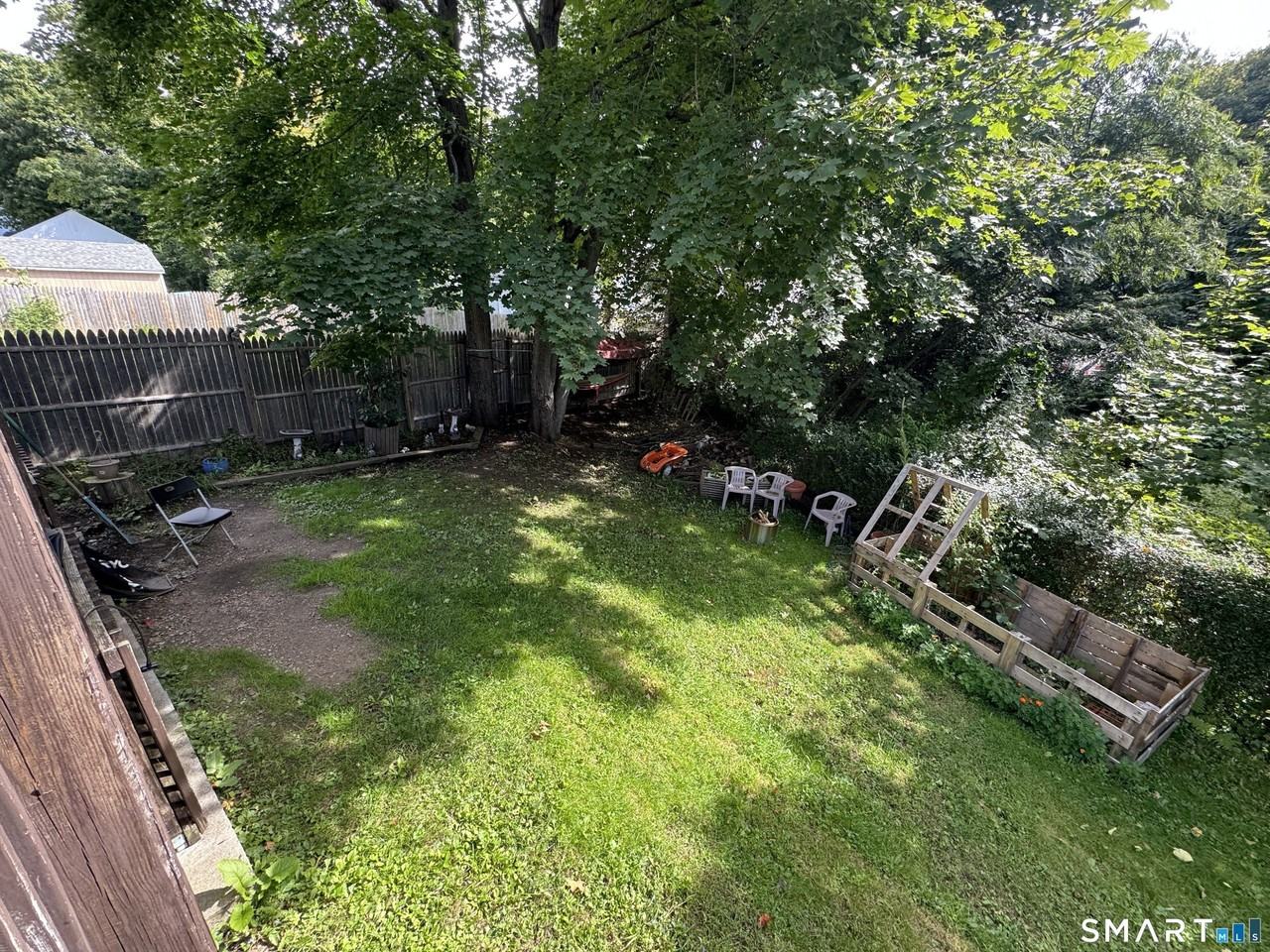 145 Hoadley St - Photo 2 of 12