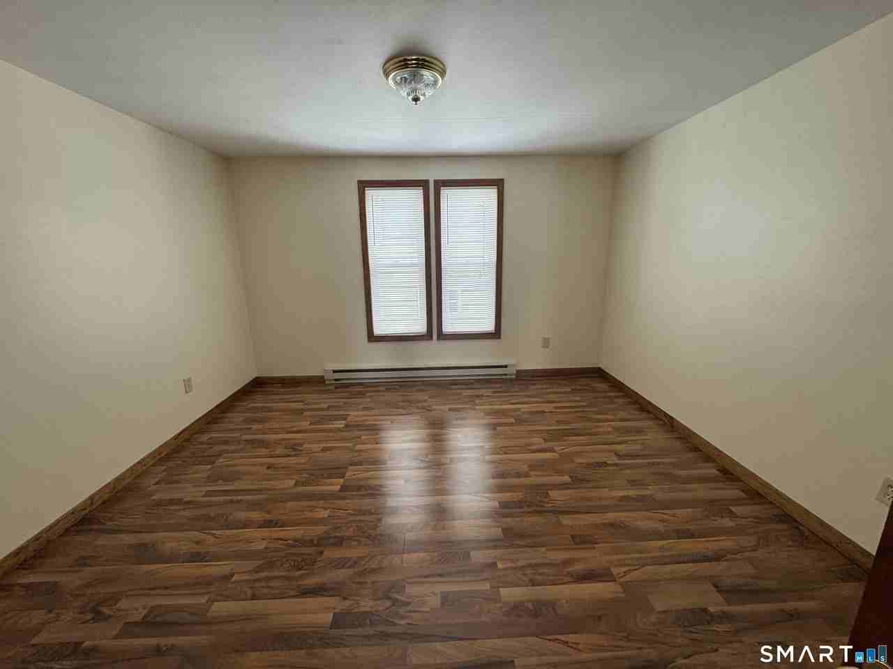 145 Hoadley St - Photo 6 of 12