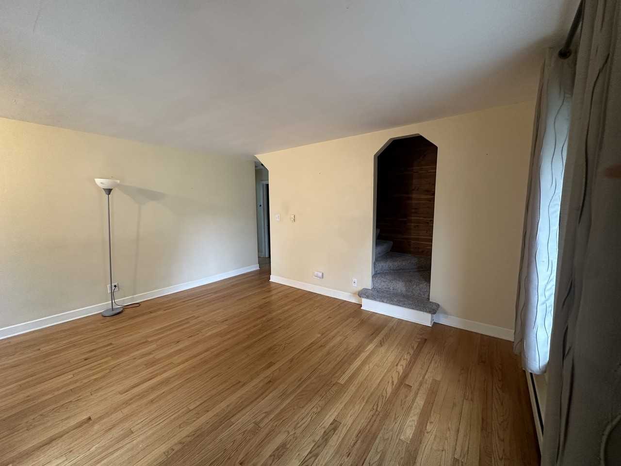 1015 N Fernandez Ave - Photo 4 of 14