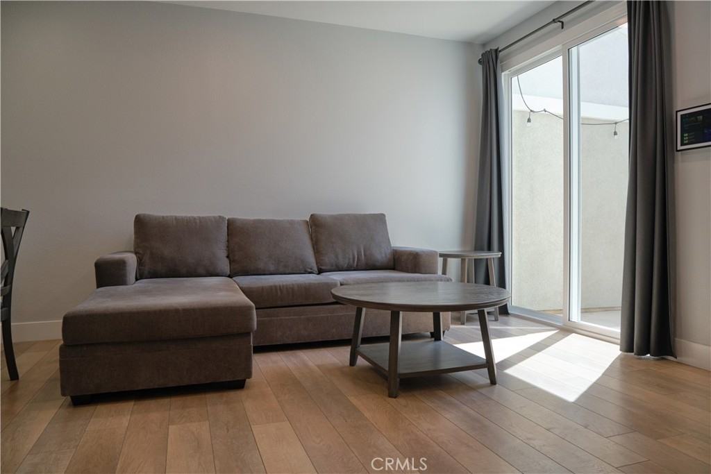 3902 Orangewood - Photo 6 of 16