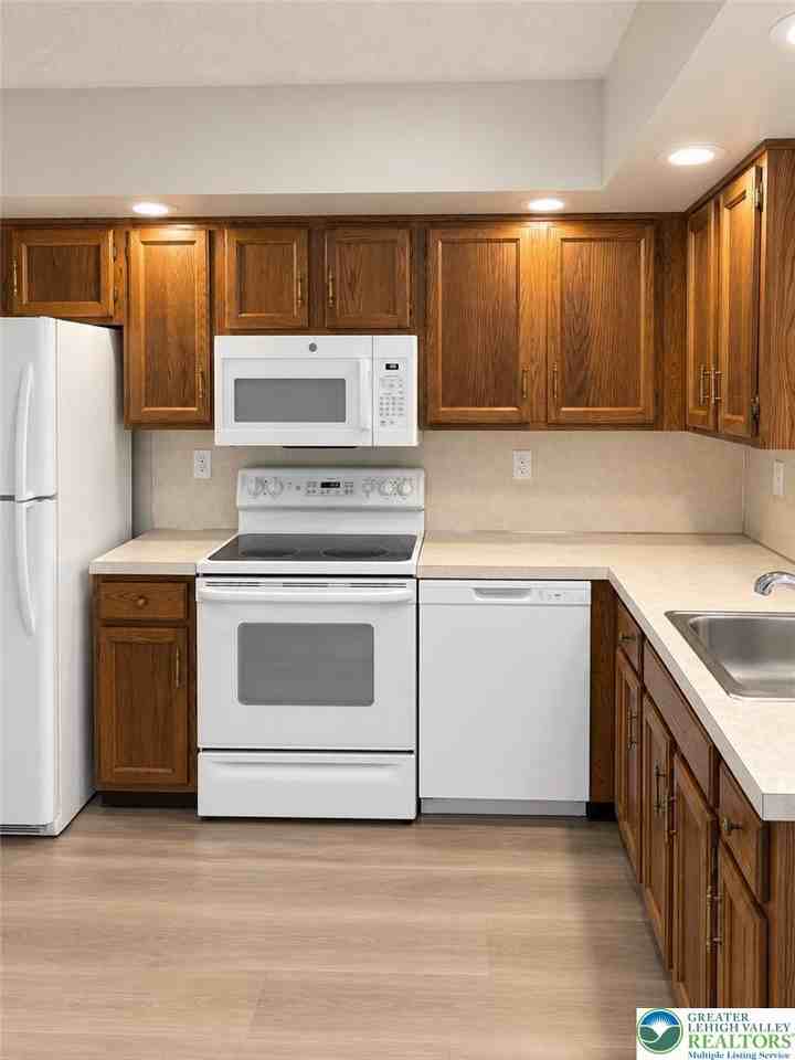 2677 Rolling Green Dr ##677 - Photo 4 of 13