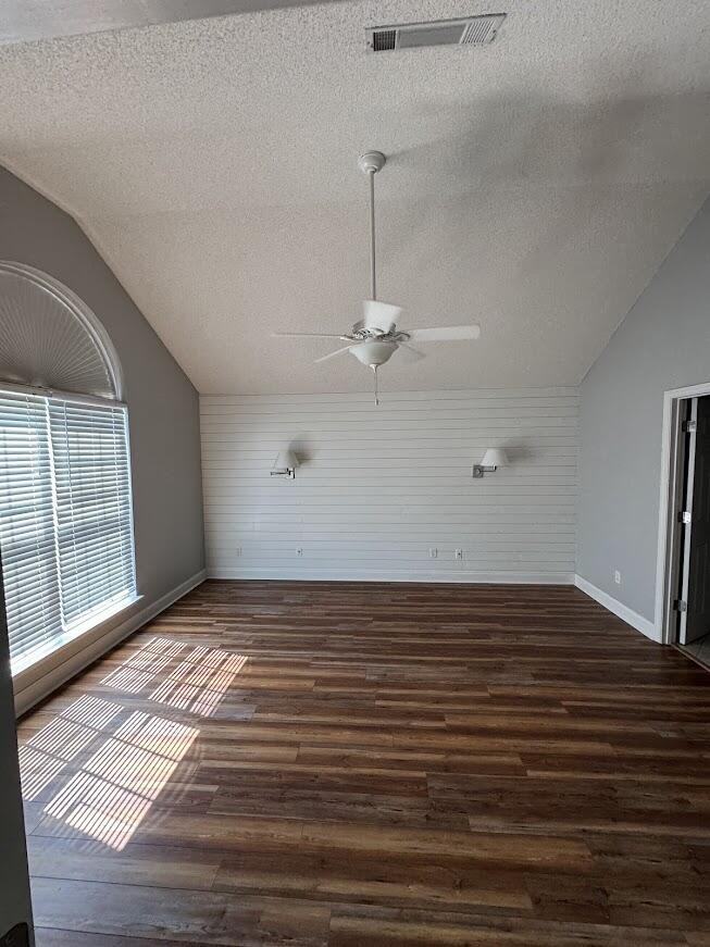 120 Toccoa Dr - Photo 3 of 13