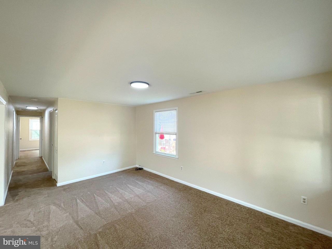 21349 Brighton Ave - Photo 5 of 22