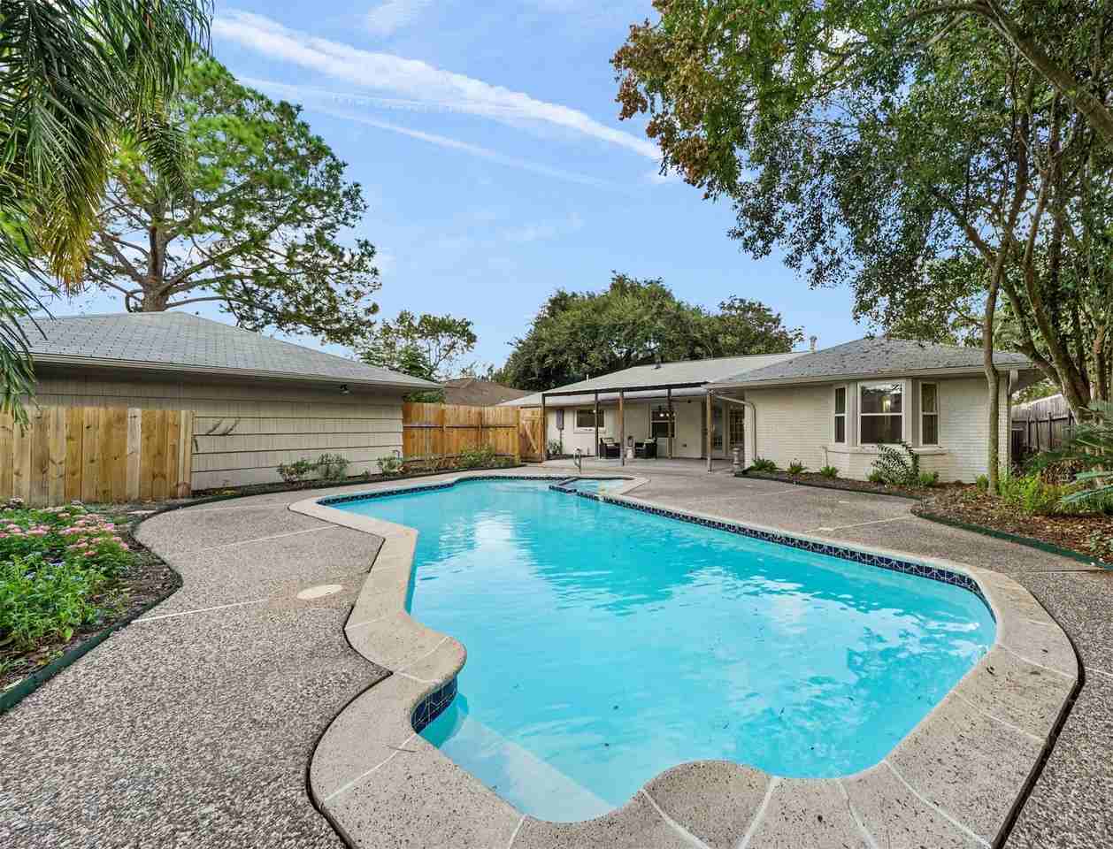 4309 Stillbrooke Dr - Photo 2 of 50