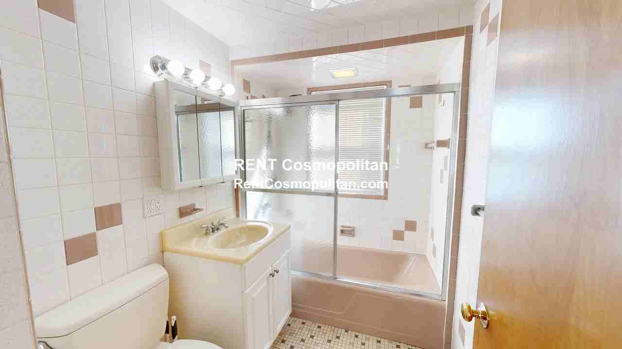 96 Bowen Ave #2 - Photo 6 of 11