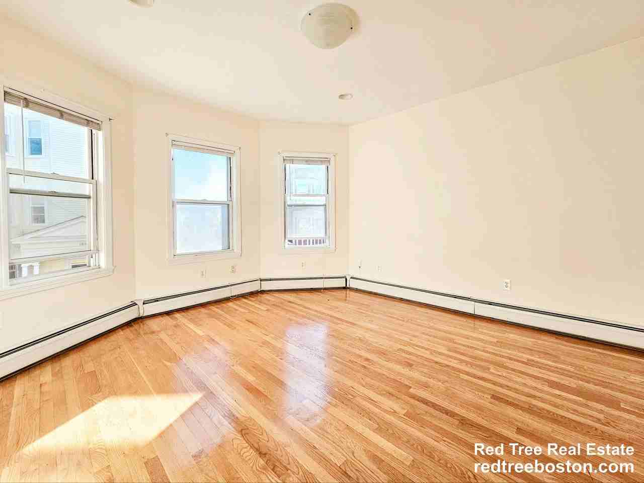 143 Hillside St #2