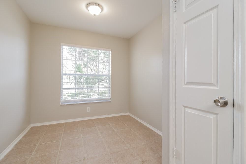 766 Meadowside Ct - Photo 7 of 17