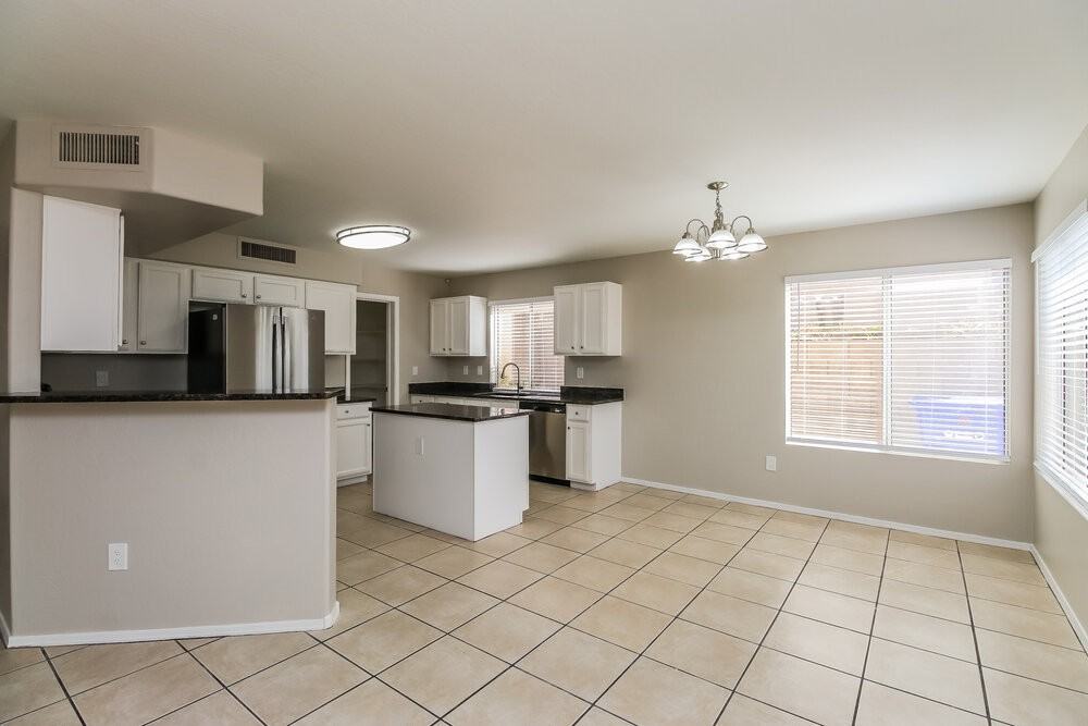 773 E Kesler Ln - Photo 5 of 17