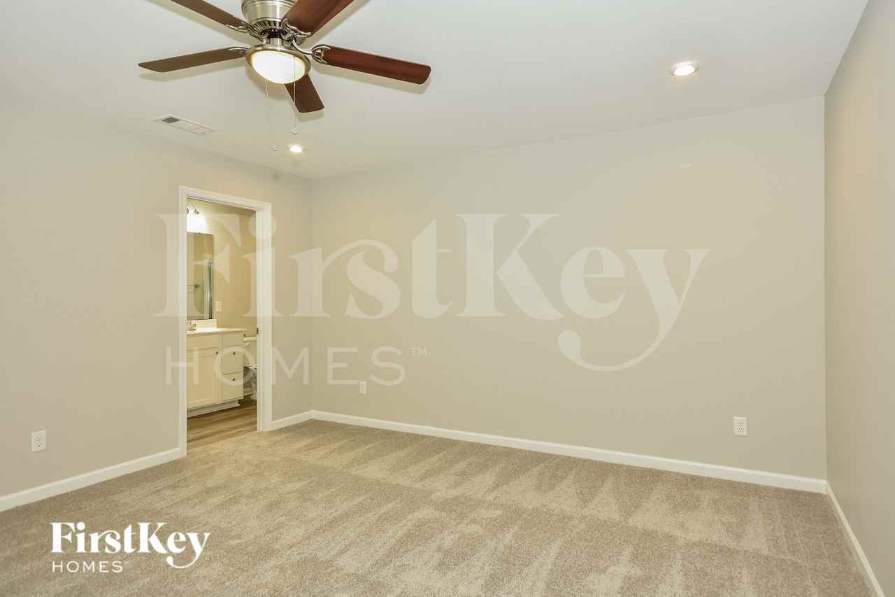111 Norwich Ct - Photo 7 of 15