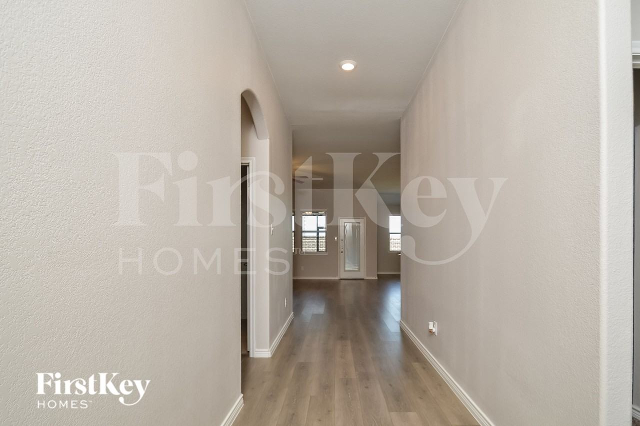 4217 Agatha Ln - Photo 3 of 16