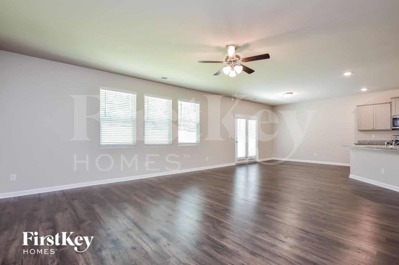 3521 Lilly Brook Dr - Photo 4 of 15