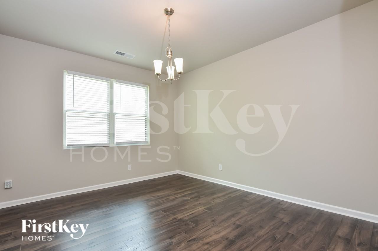 3521 Lilly Brook Dr - Photo 5 of 15