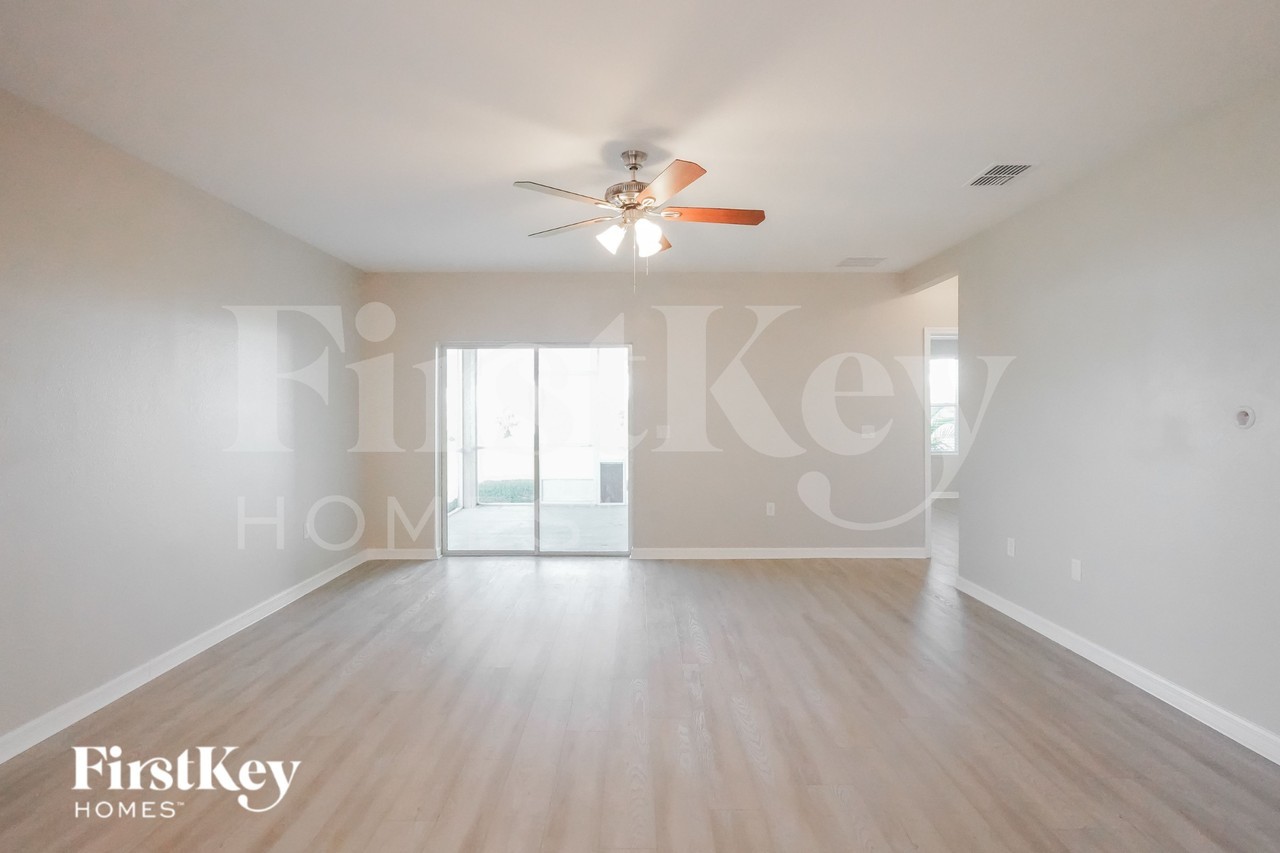3517 Spring Creek Rd - Photo 3 of 16