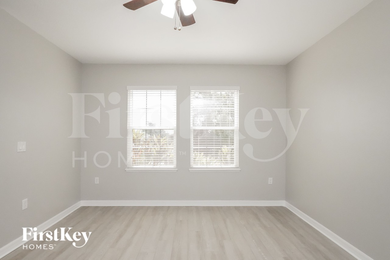 3517 Spring Creek Rd - Photo 4 of 16