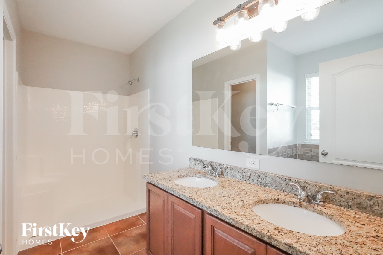 3517 Spring Creek Rd - Photo 7 of 16