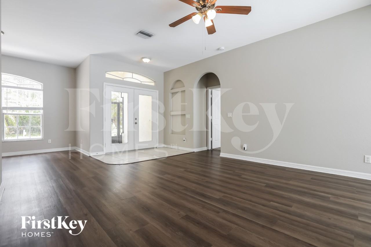 1862 Vandalia Ave - Photo 4 of 16