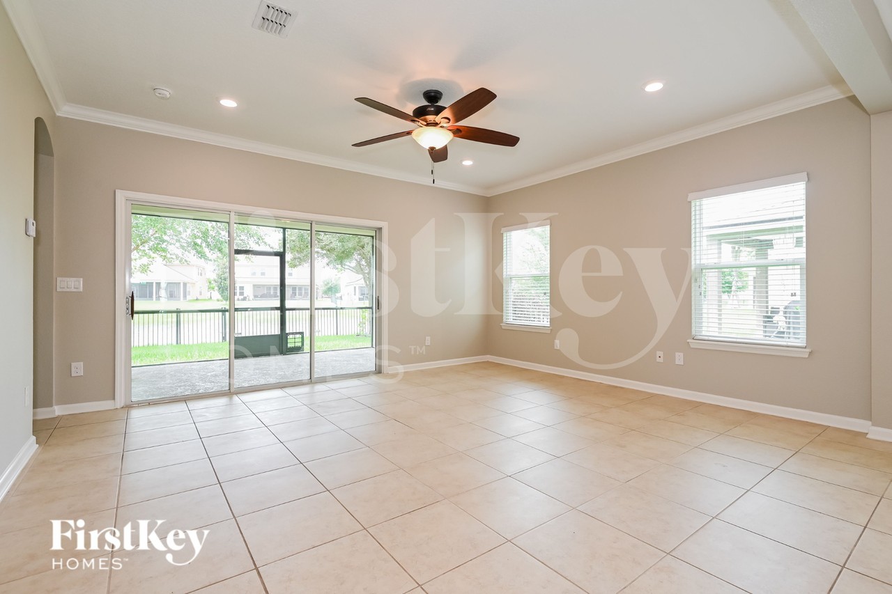 15906 Tisons Bluff Rd - Photo 3 of 14