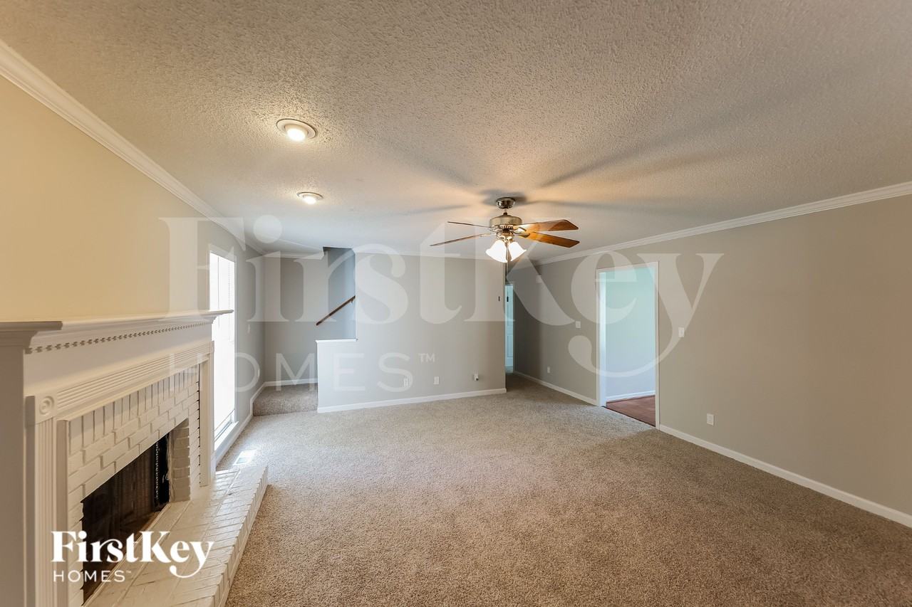 5263 Highland Trace Cir - Photo 4 of 15