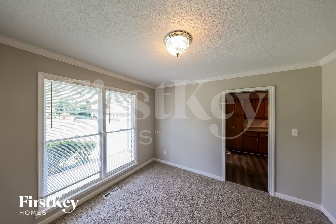 5263 Highland Trace Cir - Photo 5 of 15
