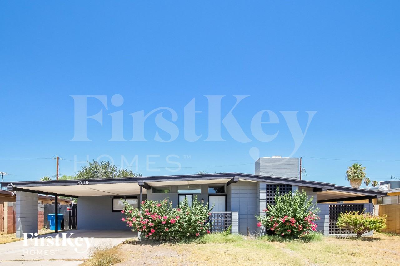 3718 W Townley Ave