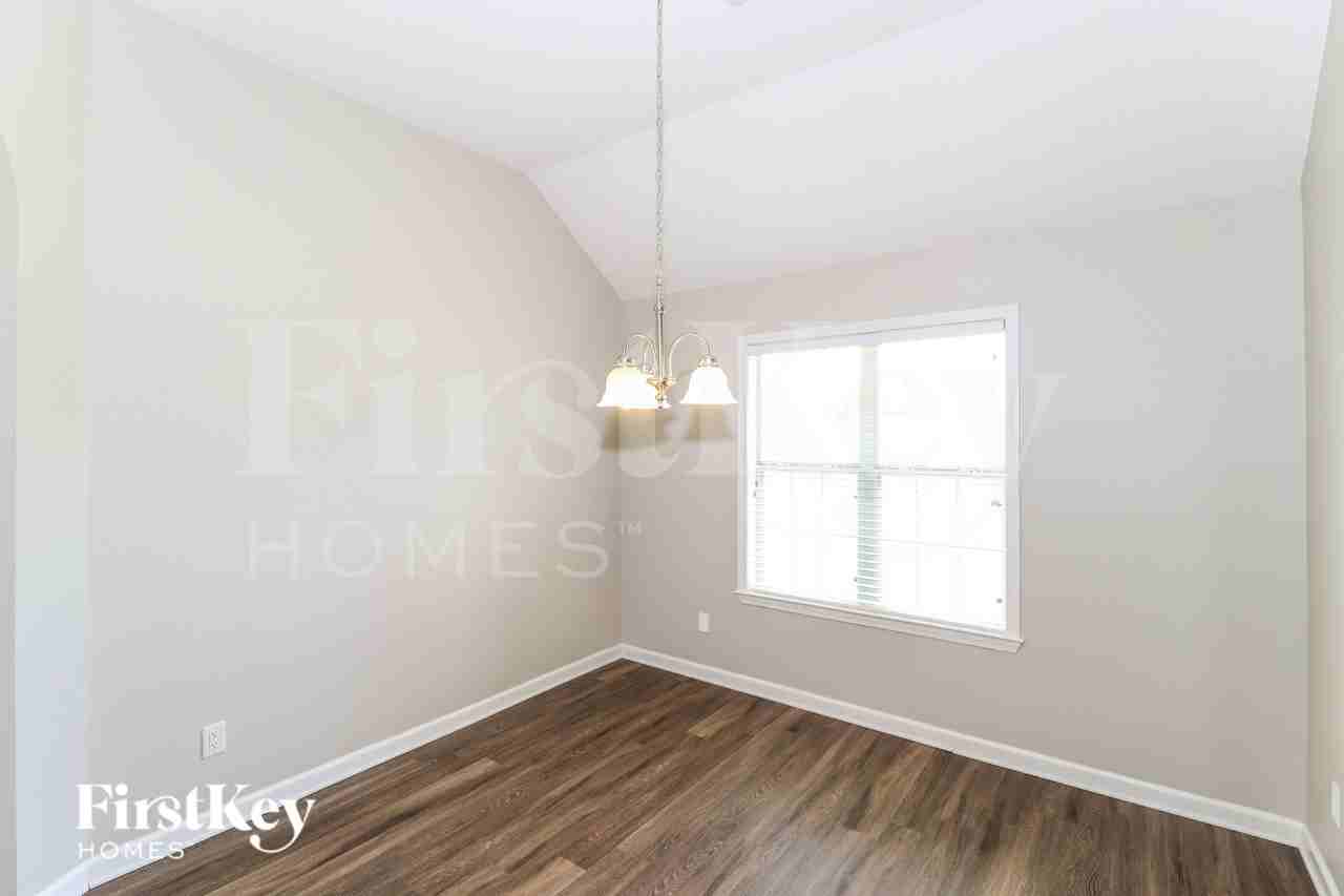 4980 Rivercrest Ln - Photo 5 of 15