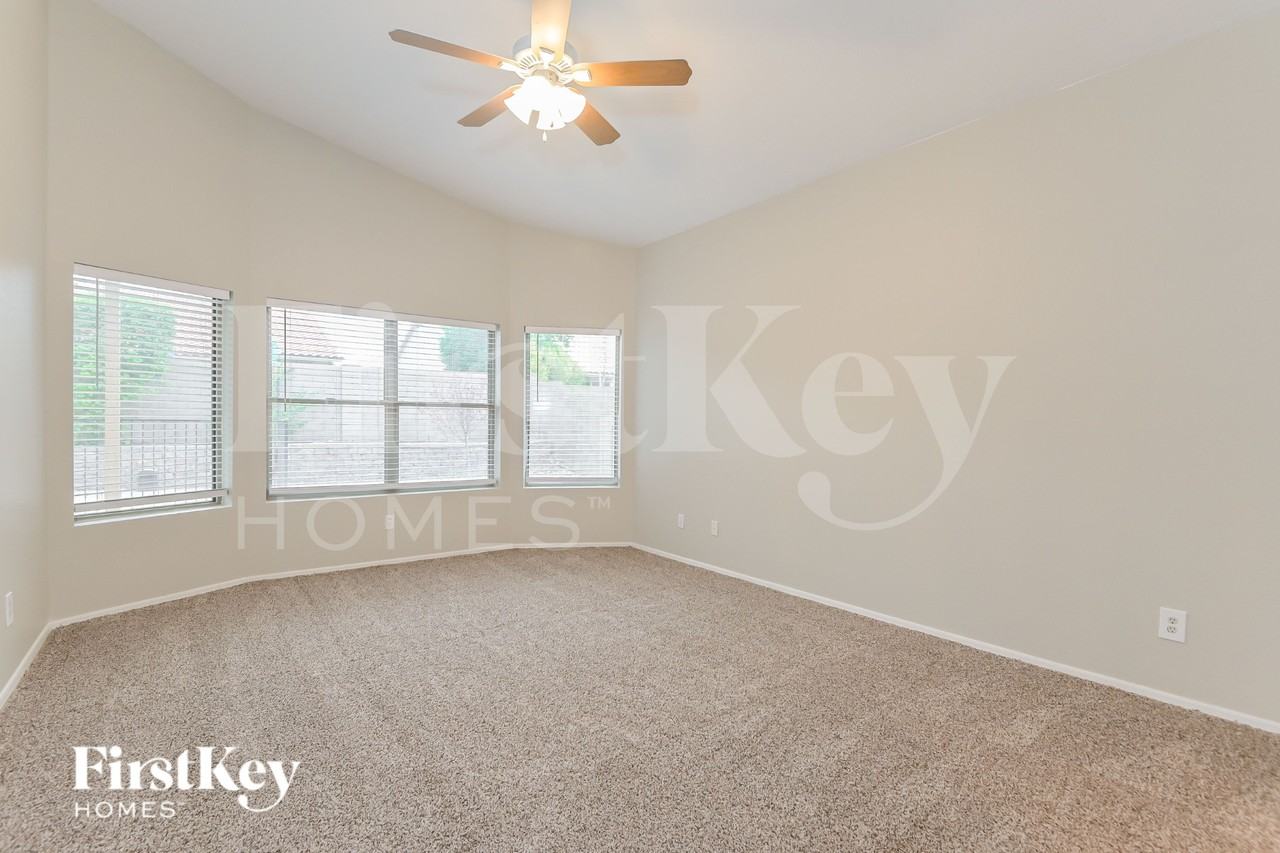 616 S Rincon Rising Rd - Photo 7 of 15