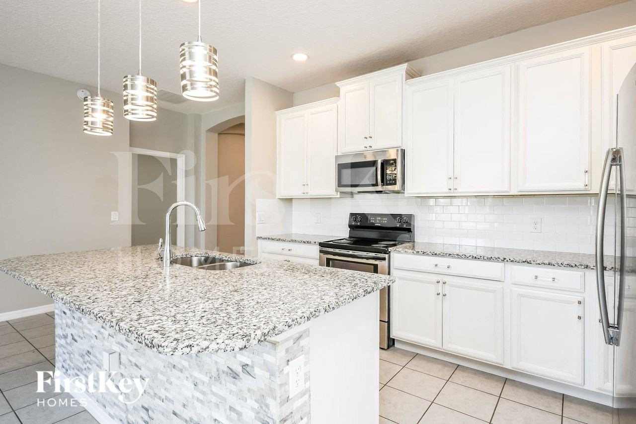 2251 Crofton Ave - Photo 7 of 17