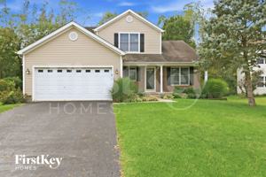 featured image of 7821 Edgewater Ct