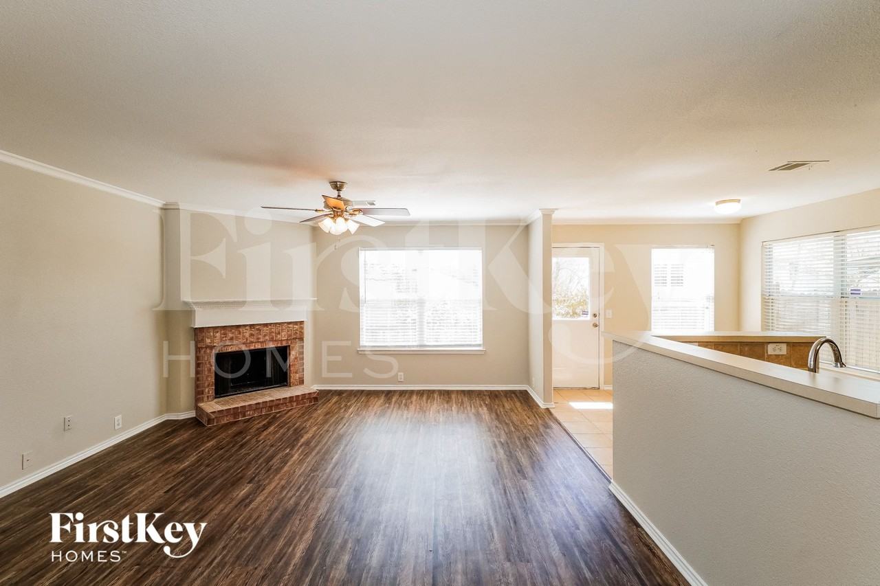 1632 Mountain Brk - Photo 3 of 15