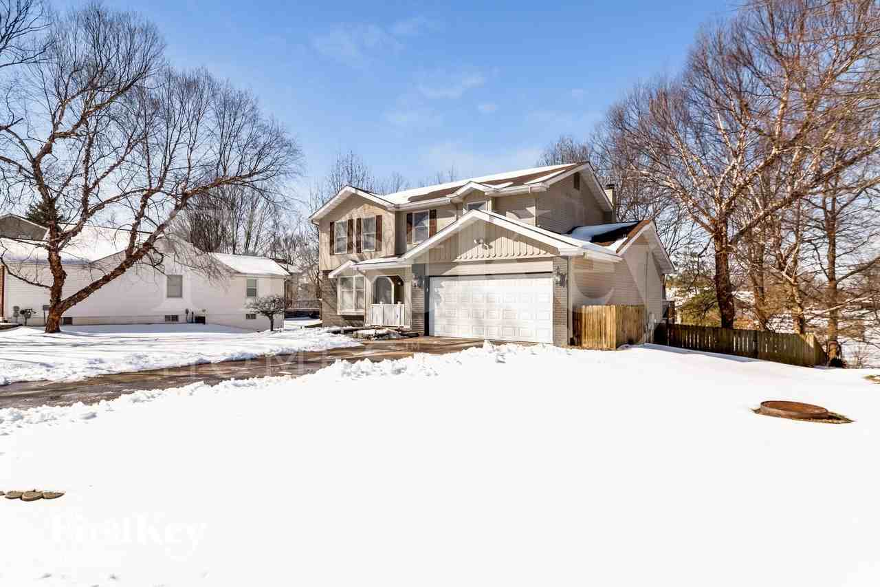 9 Cedar Glen Ct - Photo 2 of 15