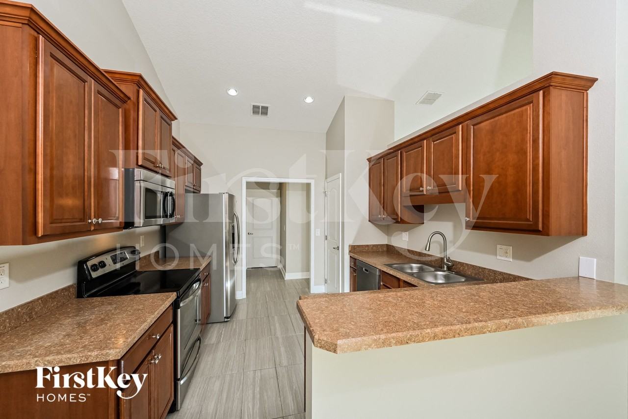 2178 Chickadee Dr - Photo 5 of 16
