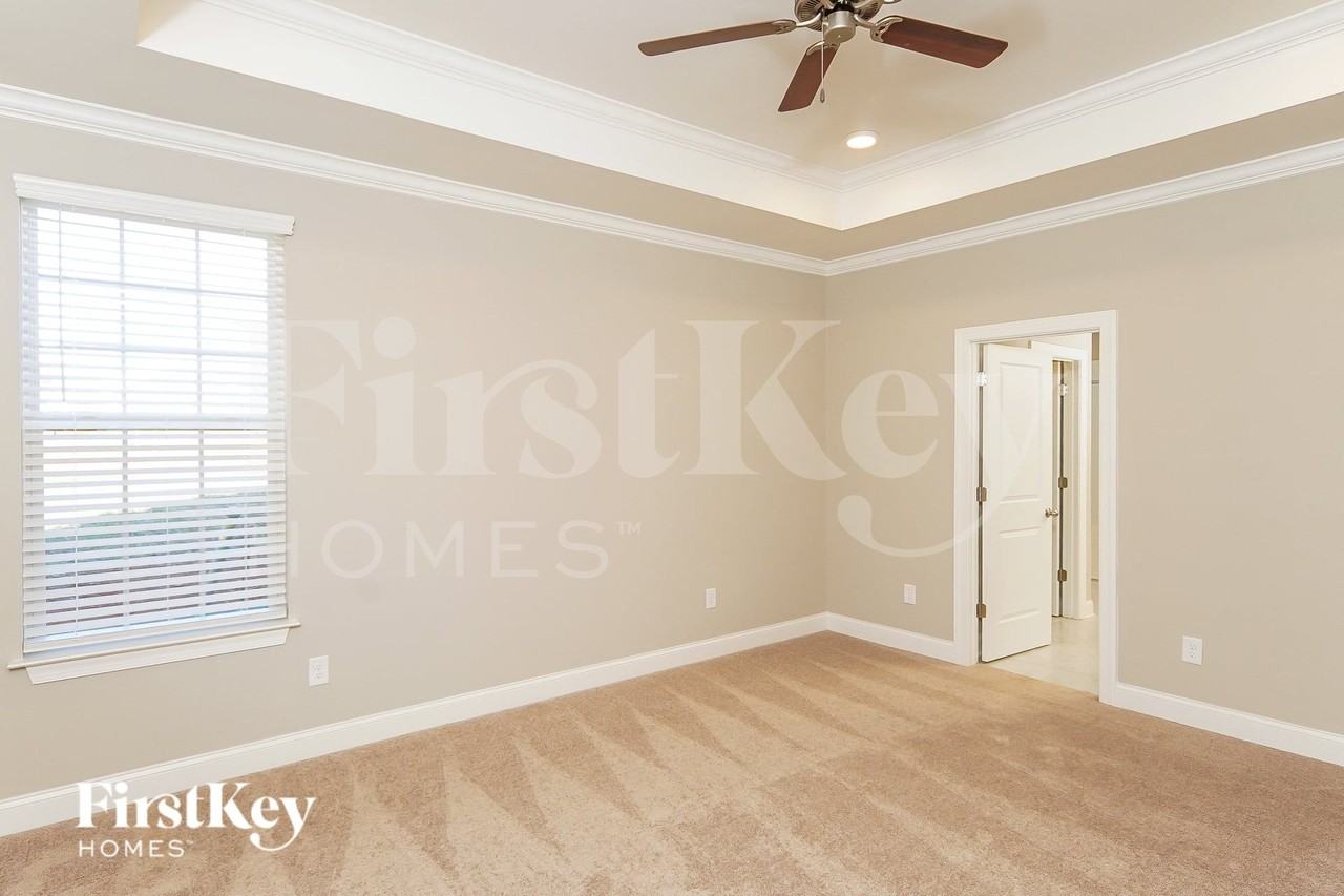 434 Salem Grace St - Photo 6 of 15