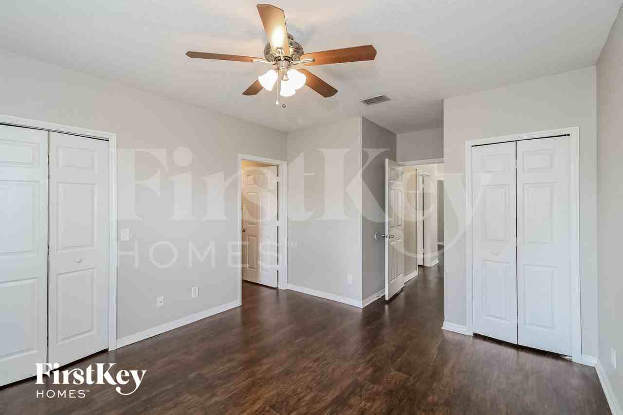 3332 Rogue St - Photo 7 of 14
