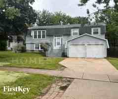 featured image of 120 S Lancaster Dr