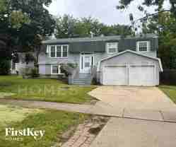 120 S Lancaster Dr - Photo 1 of 1