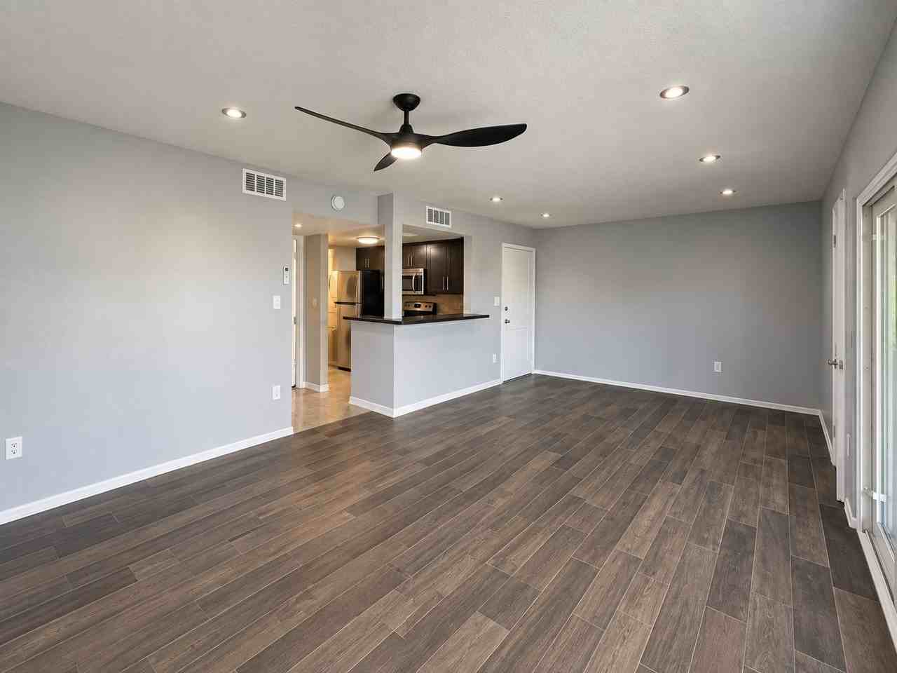 600 Orange Dr - Photo 3 of 21