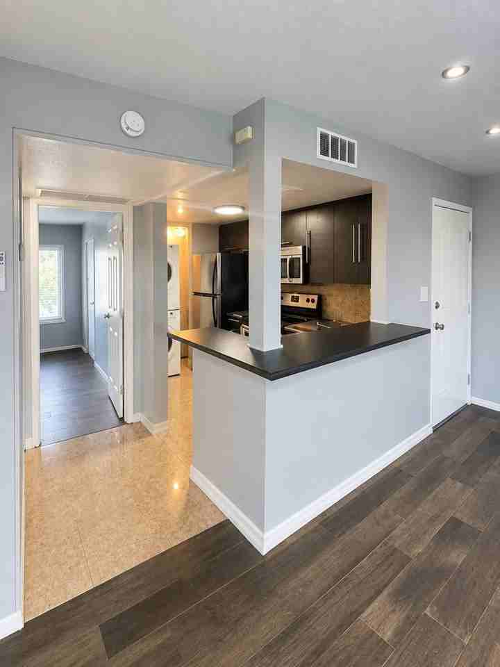 600 Orange Dr - Photo 6 of 21