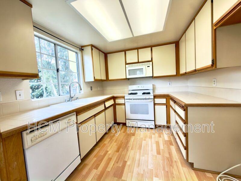 37 Giovanni Aisle - Photo 4 of 17