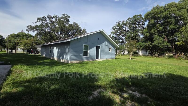 1130 W Marjorie St - Photo 3 of 18