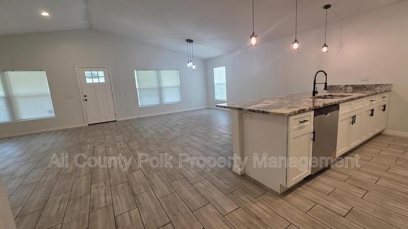 1130 W Marjorie St - Photo 4 of 18