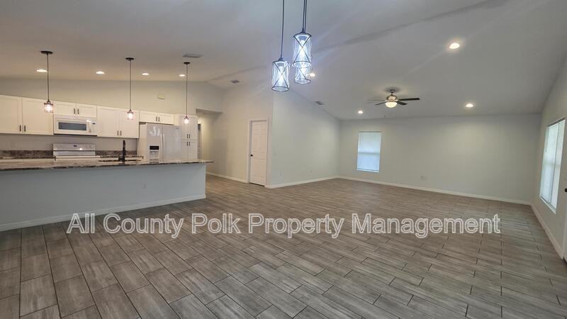 1130 W Marjorie St - Photo 5 of 18