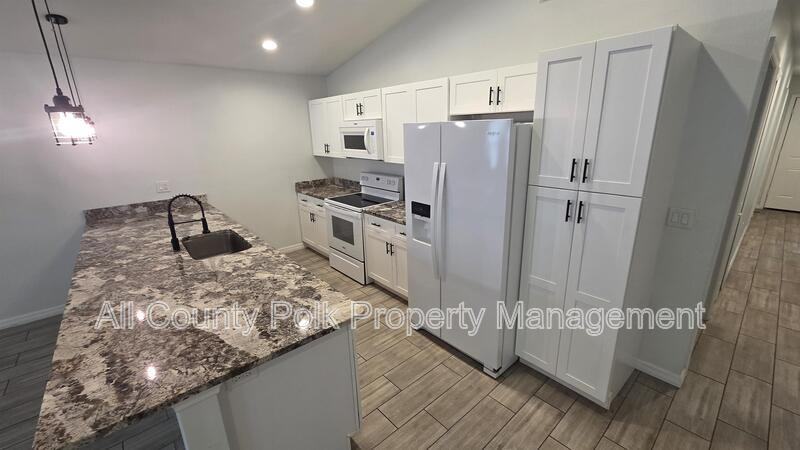1130 W Marjorie St - Photo 7 of 18